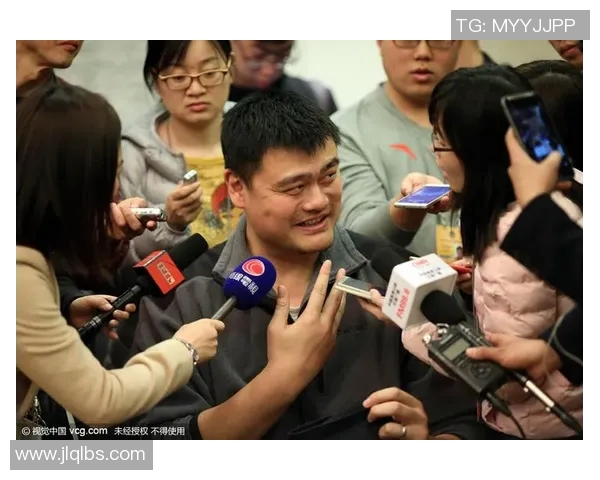 姚明首次公开谈及恋情心路历程与家庭生活的真实感受